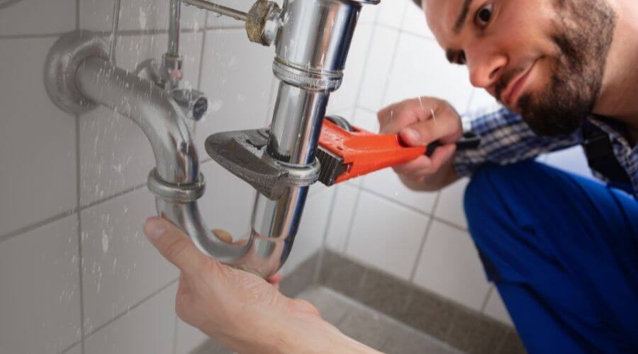 Professional clogged toilet repair services in Alpine, WY
